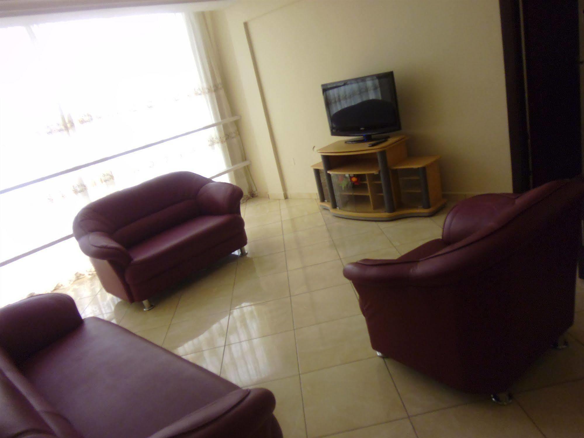 Wadoma Royale Hotel Kumasi Esterno foto